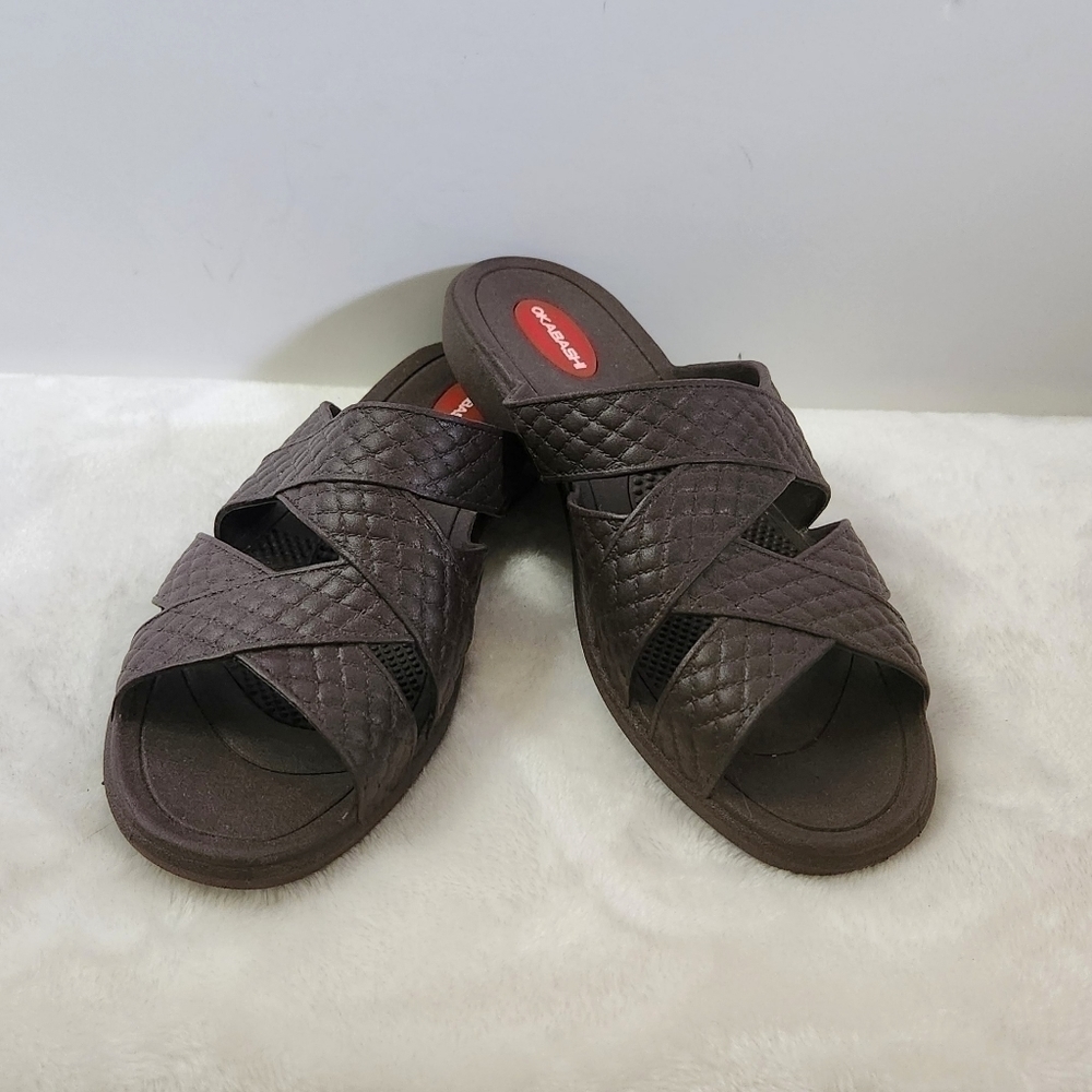 Okabashi Brown Cross Strap Woman's Sandals Size Small 5-6